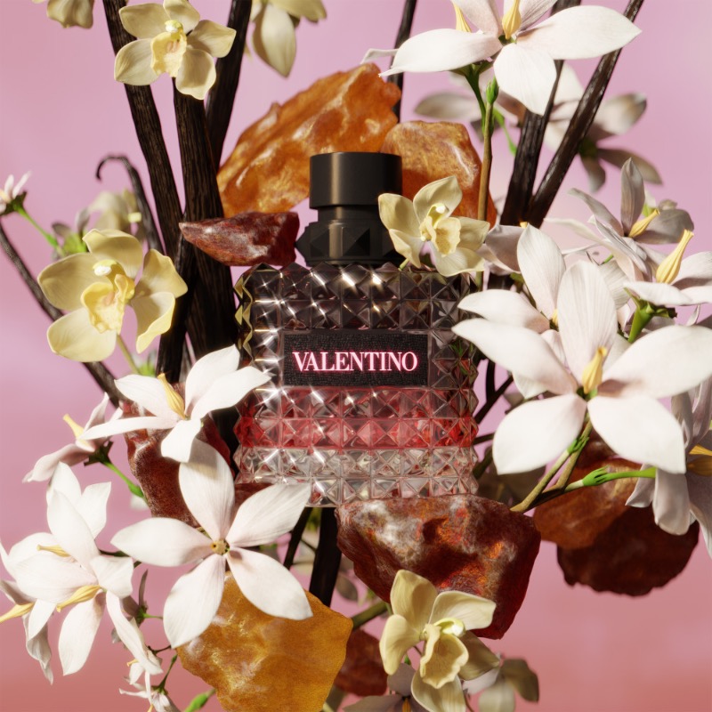 Valentino Born in Roma Donna Intense Eau de Parfum Intense 50ml + 10ml Fragrance Gift Set Valentino Born in Roma Donna Intense Eau de Parfum Intense 50ml + 10ml Fragrance Gift Set